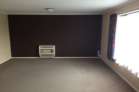 Photo of property in 4 Boston Parade, Kelvin Grove, Palmerston North, 4414
