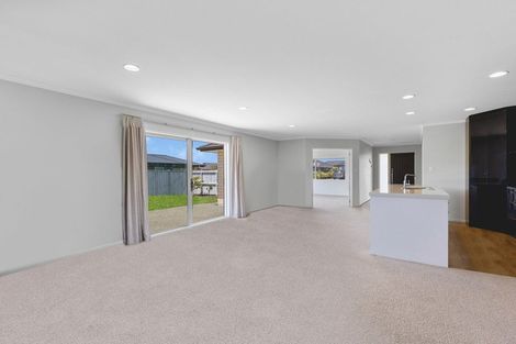 Photo of property in 11 Rawiri Drive, Bell Block, New Plymouth, 4312