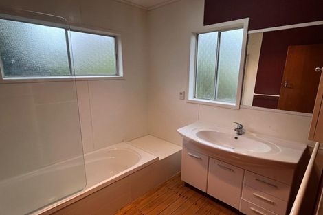 Photo of property in 158 Victoria Avenue, Hokowhitu, Palmerston North, 4410