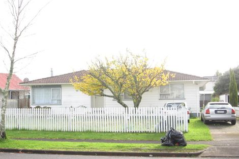 Photo of property in 21 Glennandrew Drive, Half Moon Bay, Auckland, 2012