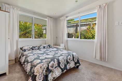 Photo of property in 860 Beach Road, Waiake, Auckland, 0630