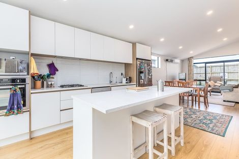 Photo of property in 11 Hoiho Road, Pukekohe, 2120