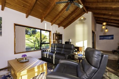 Photo of property in 24 James Kemp Place, Kerikeri, 0230