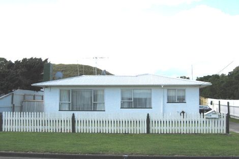 Photo of property in 166 Karaka Street, Castlecliff, Whanganui, 4501