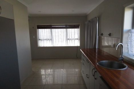 Photo of property in 58 Alma Crescent, Papakura, 2110