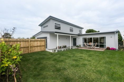 Photo of property in 6 Gladstone Road, Bluff Hill, Napier, 4110