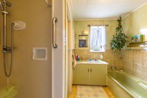 Photo of property in 4 Woburn Street, Waipukurau, 4200