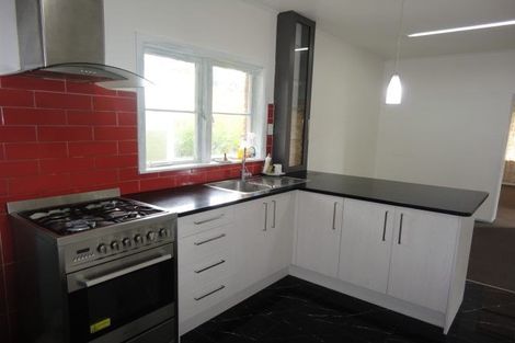 Photo of property in 1/165 Titirangi Road, New Lynn, Auckland, 0600