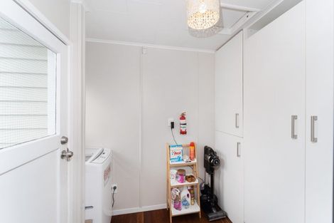 Photo of property in 25a Waipani Road, Te Atatu Peninsula, Auckland, 0610