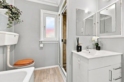 Photo of property in 39 Derwent Street, Helensburgh, Dunedin, 9010