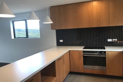 Photo of property in 16 Bee Lane, Whitby, Porirua, 5024