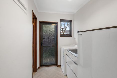 Photo of property in 30 Kingham Place, Avonhead, Christchurch, 8042