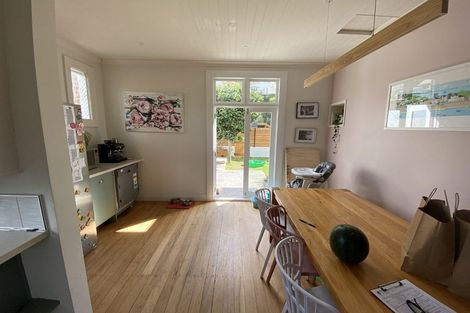 Photo of property in 5 Norfolk Street, Saint Clair, Dunedin, 9012