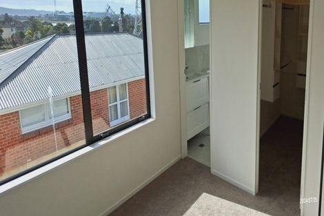 Photo of property in 5/149 Tirimoana Road, Te Atatu South, Auckland, 0602