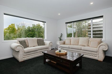 Photo of property in 22a La Lena Grove, Fitzherbert, Palmerston North, 4410