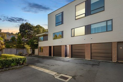 Photo of property in 20/8 Thatcher Crescent, Crofton Downs, Wellington, 6035