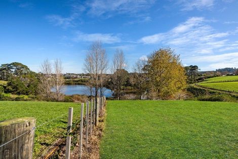 Photo of property in 3 Ada Lane, Riverhead, 0793