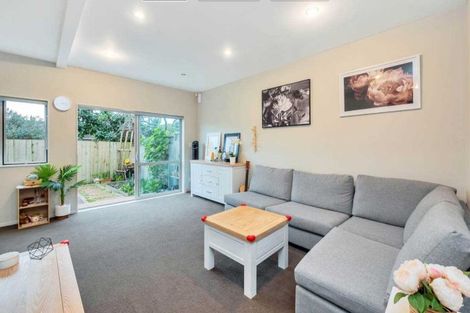 Photo of property in 6/45a Swanson Road, Henderson, Auckland, 0610