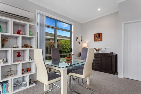 Photo of property in 2/18 Victoria Avenue, Whakatane, 3120