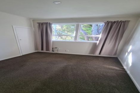 Photo of property in 2/590 East Coast Road, Pinehill, Auckland, 0630