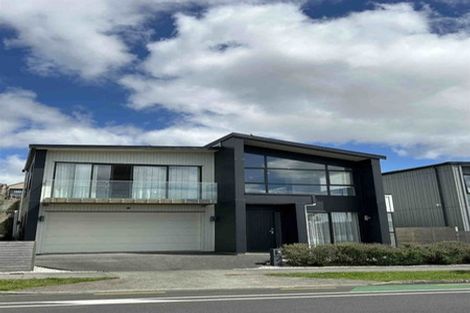 Photo of property in 4 Craigs Way, Hobsonville, Auckland, 0616