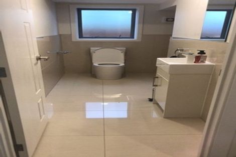 Photo of property in 70 Headland Drive, Long Bay, Auckland, 0630