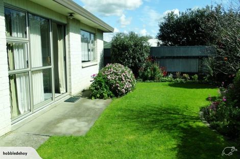 Photo of property in 6b Edwards Place, Terrace End, Palmerston North, 4410