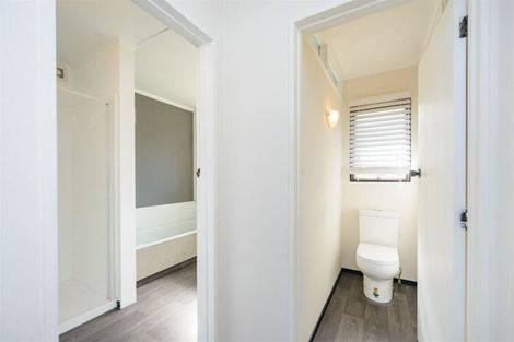 Photo of property in 6 Pukatea Place, Milson, Palmerston North, 4414