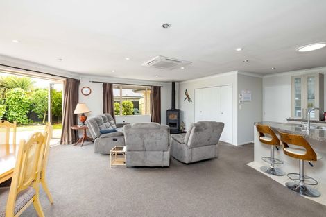 Photo of property in 14 Tawa Place, Parklands, Christchurch, 8083