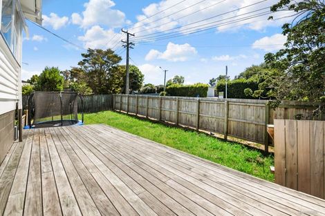 Photo of property in 4 Matai Road, Stanmore Bay, Whangaparaoa, 0932