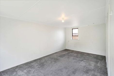 Photo of property in 21 Edgeware Road, Palmerston North, 4410