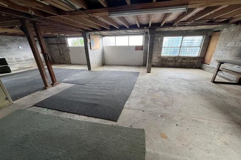 Photo of property in 107 Bradbury Road, Botany Downs, Auckland, 2010