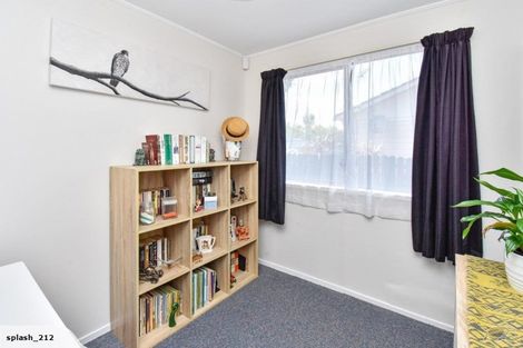 Photo of property in 1/44 Taitimu Drive, Weymouth, Auckland, 2103