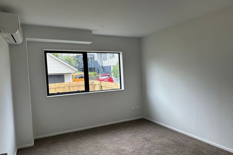 Photo of property in 68 Staveley Avenue, Mount Roskill, Auckland, 1041