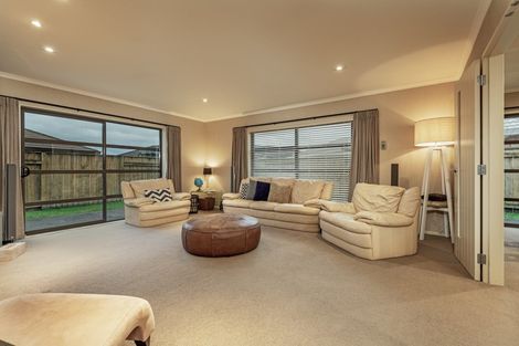 Photo of property in 6 Brooklyn Heights Drive, Kelvin Grove, Palmerston North, 4414