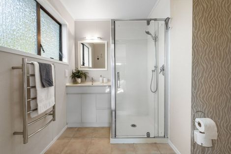 Photo of property in 188 Sandspit Road, Shelly Park, Auckland, 2014