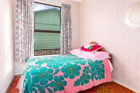 Photo of property in 79 Randwick Crescent, Moera, Lower Hutt, 5010