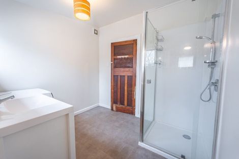 Photo of property in 9 Queen Street, Albury, Cave, 7984