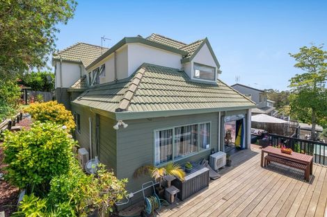 Photo of property in 1/3 Pelican Lane, Unsworth Heights, Auckland, 0632