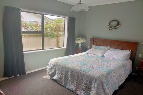 Photo of property in 6 Parkes Avenue, Saint Johns Hill, Whanganui, 4501