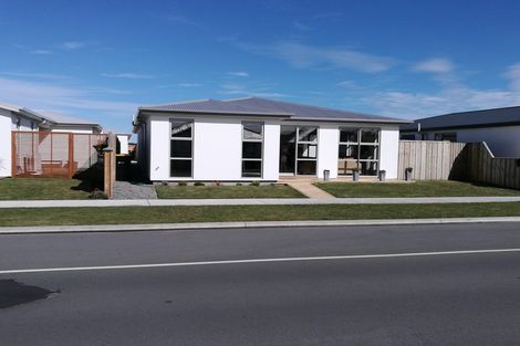 Photo of property in 142 Infinity Drive, Pegasus, 7612