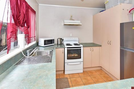 Photo of property in 104 Crawford Avenue, Mangere Bridge, Auckland, 2022