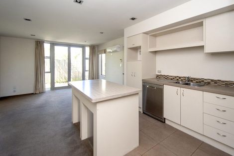 Photo of property in 90b Mandeville Street, Riccarton, Christchurch, 8011