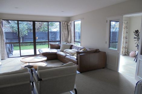 Photo of property in 2/39 Jennifer Street, Bryndwr, Christchurch, 8053