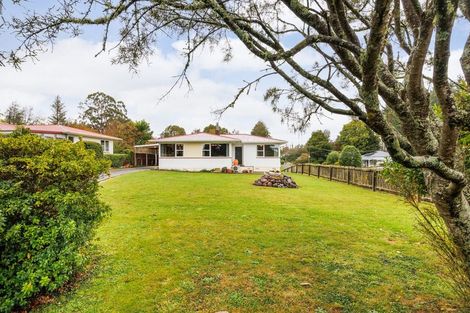 Photo of property in 2 Lind Street, Kimbolton, 4777