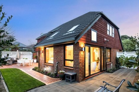 Photo of property in 19 Hinau Street, Woburn, Lower Hutt, 5010