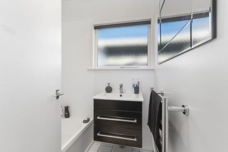 Photo of property in 279 Wellington Road, Wainuiomata, Lower Hutt, 5014