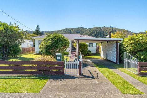 Photo of property in 34 Wellington Road, Wainuiomata, Lower Hutt, 5014