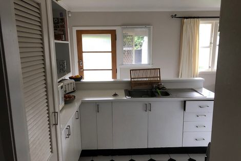 Photo of property in 1 Woodstock Place, Hokowhitu, Palmerston North, 4410