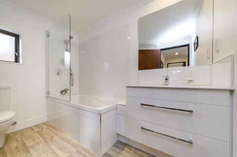 Photo of property in 13a Ouse Street, Rongotea, 4476